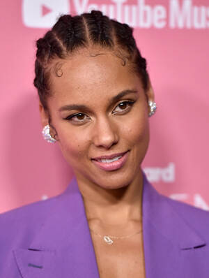 Alicia Keys Nude Pussy - Celebrity Moms Share Childbirth Stories, Advice for Moms â€“ SheKnows