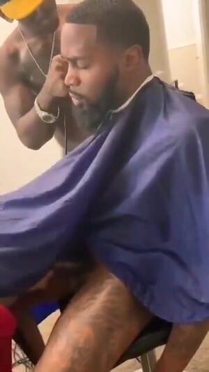 Blowing Barber Porn - Black: Haircut and a blow job - ThisVid.com