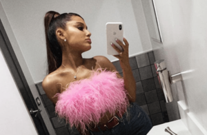 Ariana Grande Shower Porn - Ariana Grande Kisses a Girl in Her New Instagram Pic