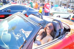 huge trucker boobs - Flashing in public ...