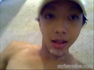 asian wank cum - Amateur Asian Boy Jerking Off and Self Cum on His Face - Myhercules.com -  XNXX.COM