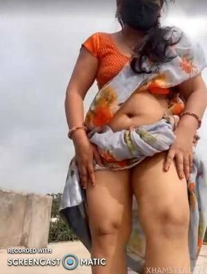 housewife pussy indian sari lifting - Geetahousewife Lifting Saree Showing Pussy on Terrace