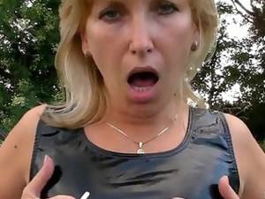 Mom Spandex Porn - smokin in spandex leggings with cameltoe