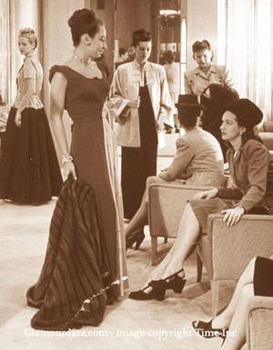 1940 Women Vintage Dc Porn - Neiman-Marcus---1945---woman-models-gown-. 1940s Woman1940s FashionVintage  ...