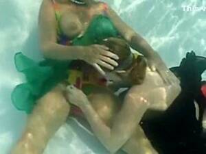 lesbian girls naked underwater - Hot Lesbians Underwater - PornZog Free Porn Clips