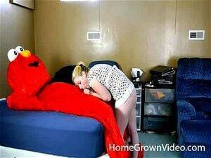 Elmo Sex Porn - Watch Elmo Loves Pussy - Sex, Couple, Fetish Porn - SpankBang