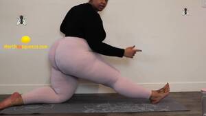 fat black bbw ass in yoga pants - AMAZING BBW EBONY Showing Ass In Tight Pants Doing Yoga - EPORNER