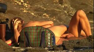 beach fucking mature - mature couple fuck beach - XVIDEOS.COM