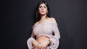 Israel Porn Star - Porn Actor Mia Khalifa Dropped by Playboy Over Hamas Israel Comments