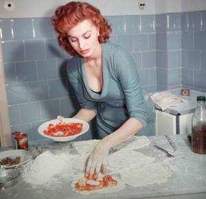 Beautiful Napoli Porn - Cook Italian like it's the 70s: Sophia Loren's Cookbook's New Edition. Food  Network/trishaFood PornBeautiful ...