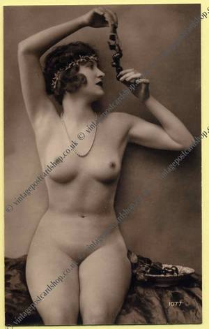 french nude vintage post cards - vintage postcard shop ephemera collectables battlesbridge essex - 1920/30s nudes  postcards