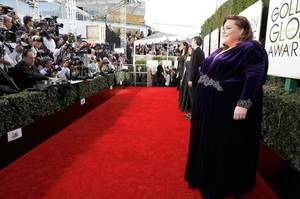fat people on nothing - Walking the 2017 Golden Globes red carpet