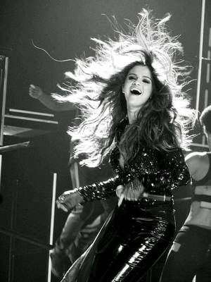 Christina Grimmie Selena Gomez Lesbian Porn - Selena Gomez revival tour 2016â¤