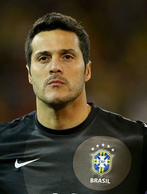 Cesar Brazilian Porn Movie - Julio Cesar portero del equipo Brazil. MUY. GUAPO