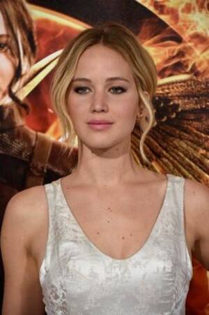 Jennifer Lawrence Porn - jennifer lawrence - HecklerSpray