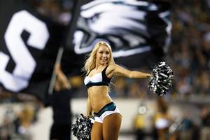 japanese professional cheerleaders nude - The Life of a Rookie NFL Cheerleader