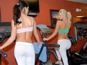 ass butt erotic - A4-dQckCAAAsAa0.jpg