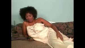 Mature Jeannie Pepper Porn - Ebony MILF Jeannie Pepper with juicy keyster deep throats a hard cock  before taking it in her bushy cunt - XNXX.COM