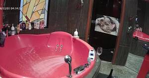 hot tub caught - The latest caught sister in this collection of fantastic XXX videos in the  tub | AREA51.PORN