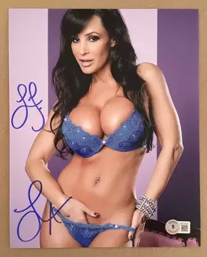Mature Porn Star Lisa Ann - Lisa Ann Signed 8x10 Photo. Adult Actress Sexy Pornstar AVN Winner. BAS  COA. A43 | eBay
