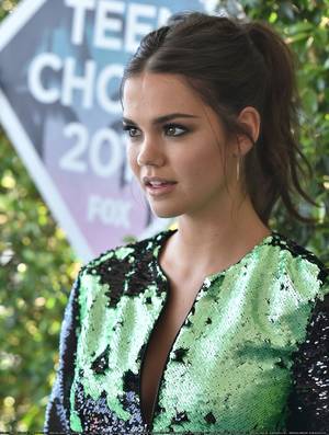 Maia Mitchell And Debby Ryan Porn - Maia Mitchell | Teen Choice Awards (2016)