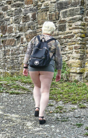 mature mini skirt anal - mature mini skirt no panties ass - \