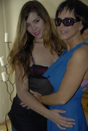 amature wife lesbian porn - Fotos Porno de Amateur Wife Lesbian al Desnudo - PornPics.com