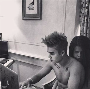 Justin Bieber And Selena Gomez Porn - Justin Bieber and Selena Gomez: naked instagram photo proves they're back  on? - Mirror Online