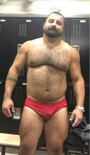 Muscular Bear - Best position for virgin man