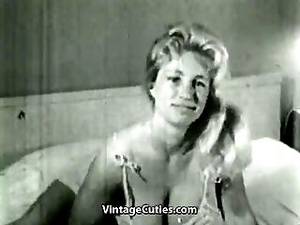 1950 Vintage German - Big Buxom Virginia Bell Solo (1950s Antique)