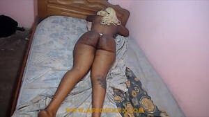 Amazon Giantess Porn - Tall amazon giantess on my bed tonight - XVIDEOS.COM