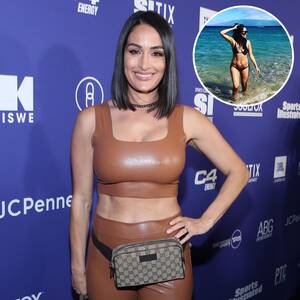 Brie Wwe Porn - Brie Bella Bikini Photos: 'Total Bellas' Star Swimsuit Pictures