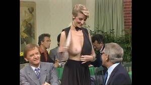 Bizarre Actresses - Who is this babe from TV Show Bizarre - XVIDEOS.COM