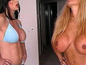 Battle Women Porn - Nude Women Fighting porn videos at Xecce.com