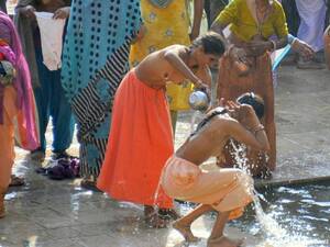 indian ladies naked - Indian women naked by the river - Indian Porn Pictures