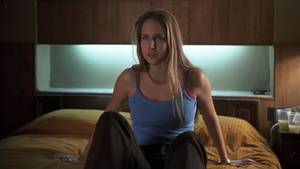 Leelee Sobieski - Leelee Sobieski sexy - Joy Ride (2001)