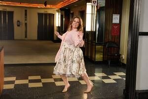 Meghan Mccarthy Butt Sex - Saturday Night Live' Recap, Season 42: Melissa McCarthy