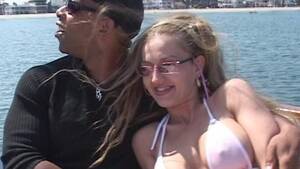 interracial bang boat darrien - Darien Ross loves banging on boats | bang.com
