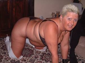 chubby bikini mature older - Mature Bikini Fat Porn & Hot MILF Pics - MILFBank.com