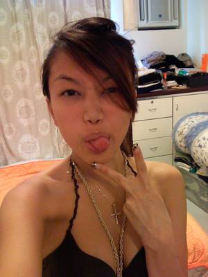 asian american girlfriend - Asian-American Camwhore Putting Her iPhone To Good Use