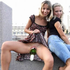 Bottle Fucking Porn - Bottle fucking pics at Porned Up!