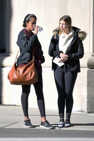 Malia Obama Pussy - EGO - Malia Obama Ã© fotografada com look despojado em Nova York - notÃ­cias  de Famosos