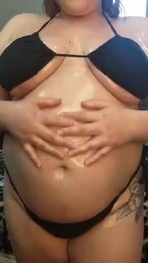big plump belly - Bbw shaking big fat belly - ThisVid.com
