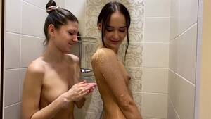 Hot Shower Lesbian - Lesbian shower sex - XVIDEOS.COM