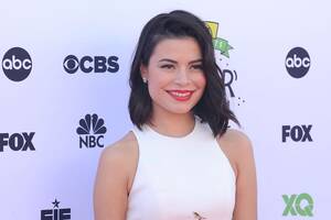 miranda cosgrove lesbian sex - Miranda Cosgrove's ethnicity, parents, siblings, husband, family -  Tuko.co.ke