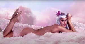 Katy Perry California Gurls Porn - Artists Strip Down for Music Videos, Rihanna, Zayn, Bowie & More | Billboard