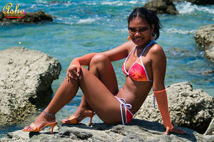 Indian Cameltoe Porn - Indian nude cameltoe â€” img 4