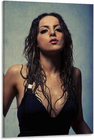 Elizabeth Gillies Porn - Amazon.com: BRKENT PÃ³ster de arte de retrato sexy de la actriz Elizabeth  Egan Liz Gillies, pintura en lienzo para dormitorio, sala de estar,  decoraciÃ³n de 12 x 18 pulgadas (11.8 x 17.7