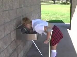 amputee upskirt videos - Blonde amputee gives upskirt & pussy view - ThisVid.com