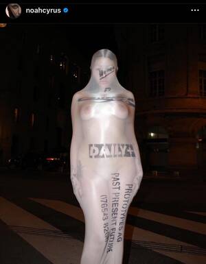 Miley Cyrus Flashes Tits Uncensored - Miley Cyrus sister Dressed like Kanye's wife Bianca Censori : r/KUWTKsnark